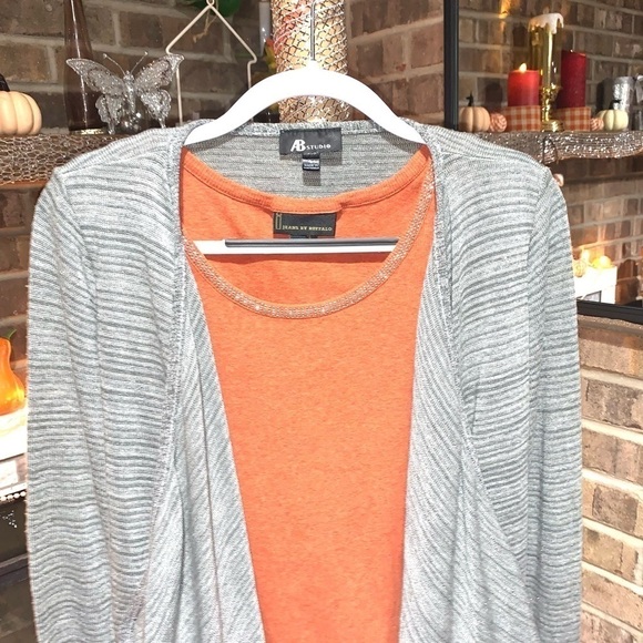 AB Studio shimmery Cardigan and Buffalo orange tank top with bling outline M/L - Picture 4 of 11